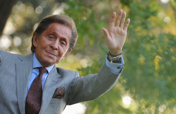 Perancang Busana Legendaris Valentino Meninggal Dnia 