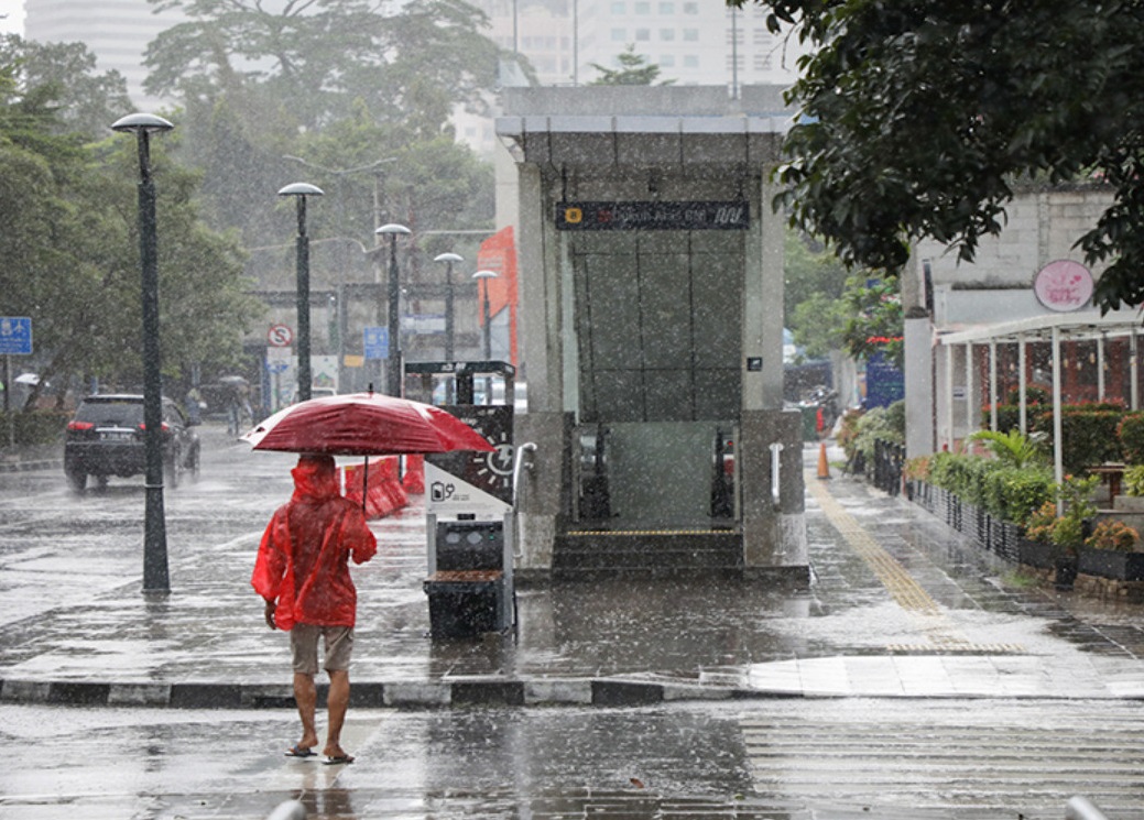 Sedia Payung! BMKG Prakirakan Hujan Merata di Jakarta dari Pagi hingga Malam 