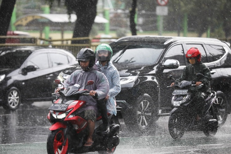 Sebagian Besar Jakarta Rabu Ini Berpotensi Hujan Ringan Sepanjang Hari  