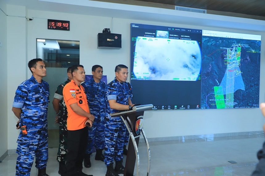 TNI AU Turunkan 257 Personel dan 4 Alutsista dalam Operasi SAR ATR 42-500