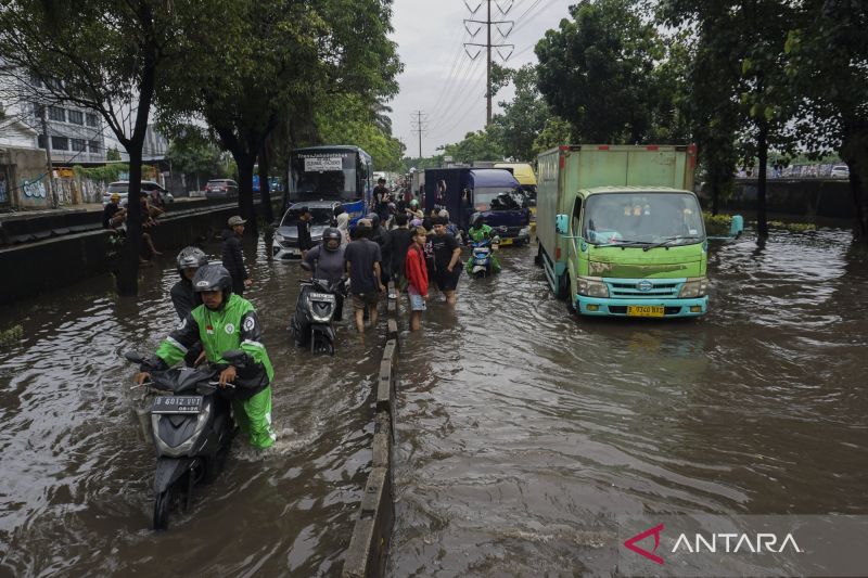 Jakarta Banjir Lagi, 125 RT dan 14 Ruas Jalan Terendam