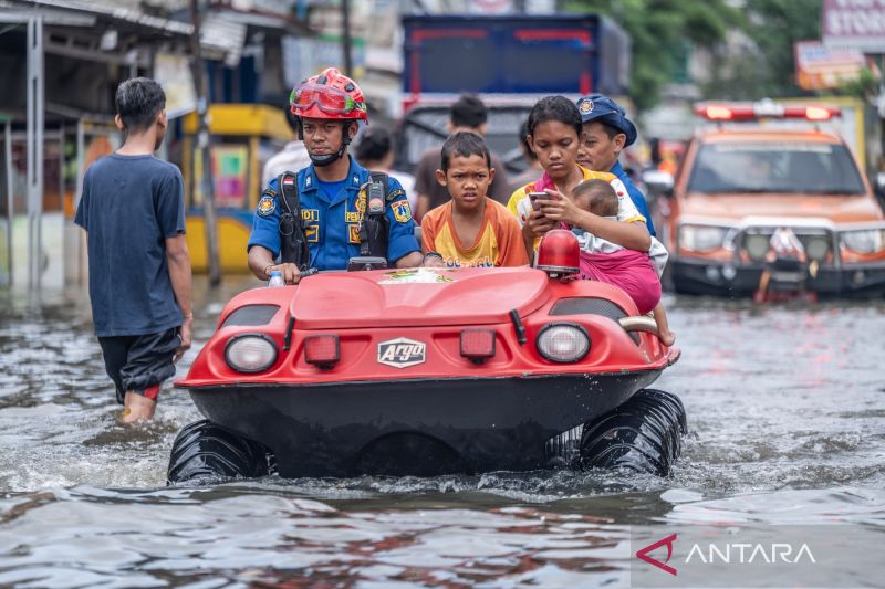 Minggu Pagi, Sebanyak 19 RT di Jakarta Masih Tergenang Banjir 