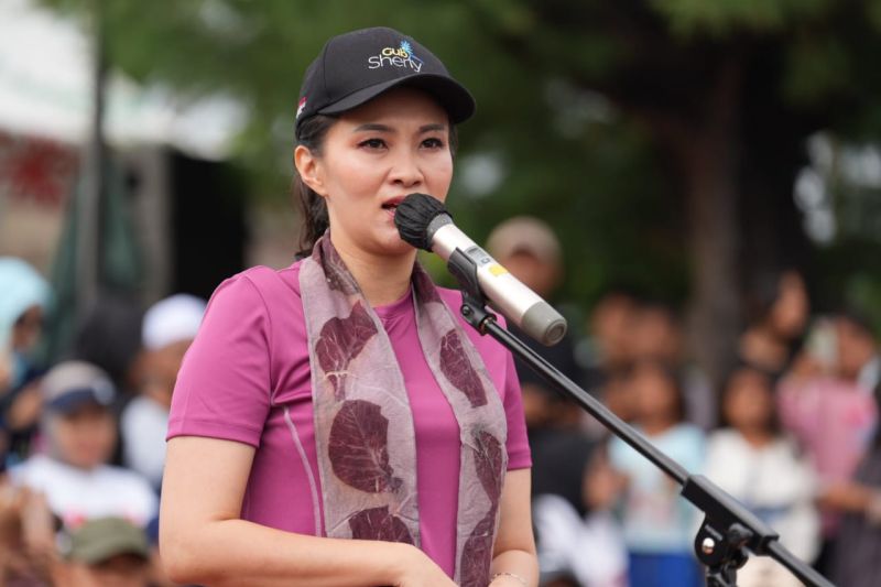 Gubernur Sherly Imbau Transportasi Laut untuk Waspadai Cuaca Buruk