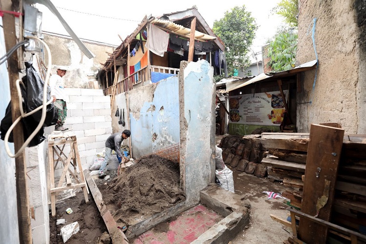 Atasi Penularan TBC, Pemerintah Renovasi 2.000 Rumah