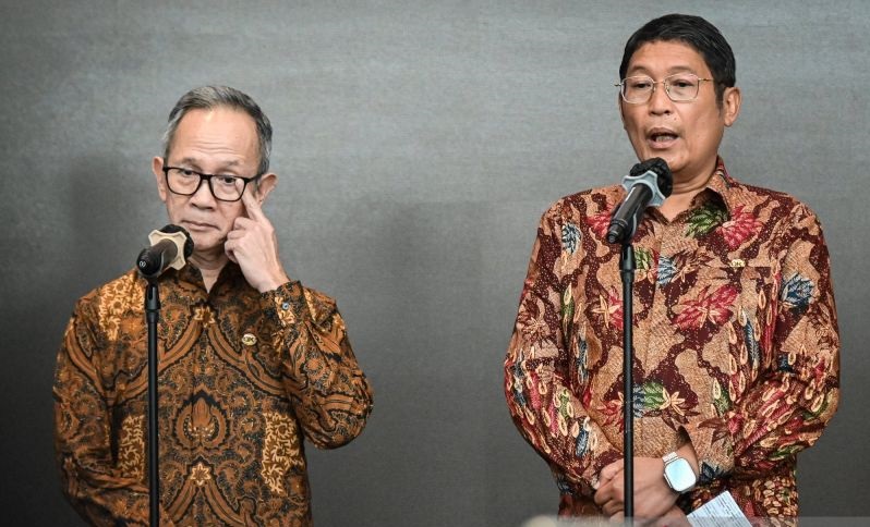 Ketua Dewan Komisioner OJK Mahendra Siregar Mundur dari Jabatan