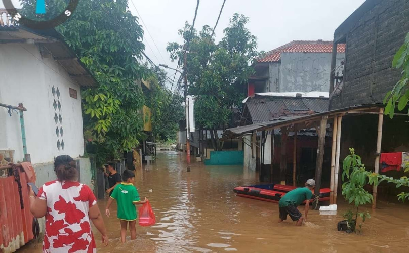 BPBD DKI Jakarta Kerahkan Personel untuk Atasi Banjir di 53 RT  