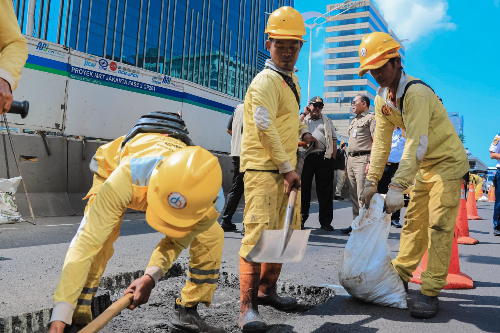 8 Ribu Titik Jalan Rusak Jakarta Diperbaiki, Wagub Rano Minta Warga Aktif Lapor
