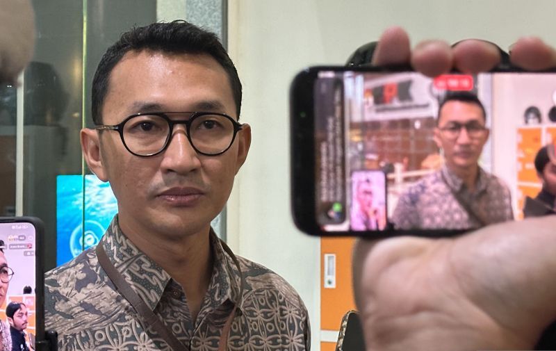 KPK Periksa Mantan Dirut Pertamina, Wadirut Pelindo, dan Sesmen BUMN dalam Kasus Jual Beli Gas