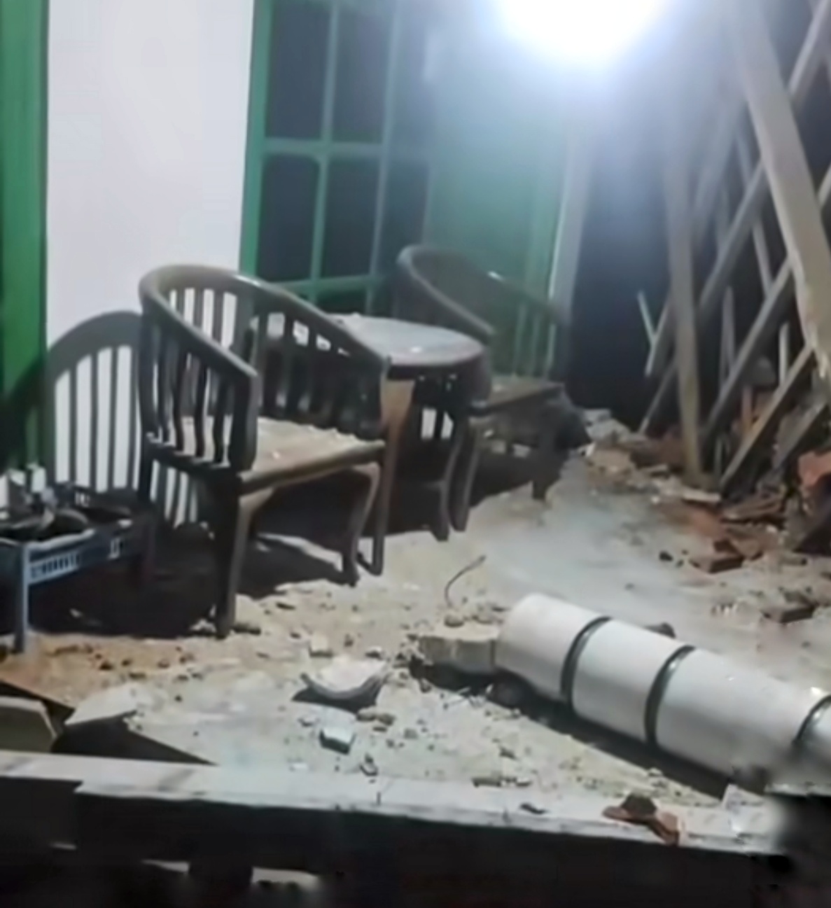 17 Rumah Warga dan Satu Kafe Rusak, Gempa Pacitan Dirasakan hingga Surabaya dan Ujung Timur Pulau Jawa