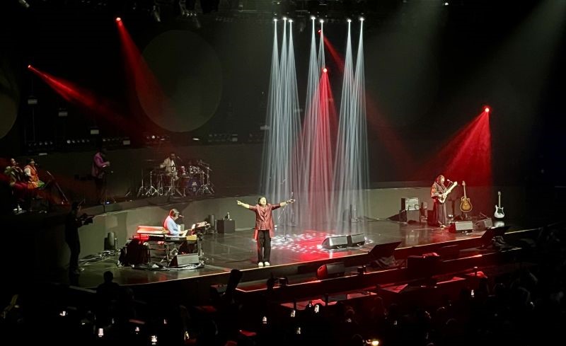 Konser LUX NOVA KLa Project Hapus Kerinduan Penggemar