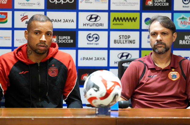 Persija vs Arema FC: Ambisi Mauricio Souza Kejar Puncak Klasemen