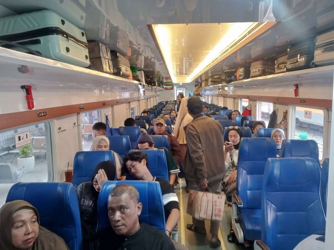 PT KAI: Tiket Kereta Mudik Lebaran 2026 Terjual 793.681 Kursi