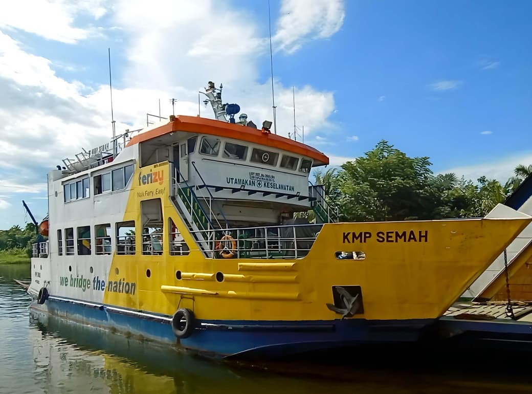 Dari Sungai Pontianak, ASDP Hadir Jaga Konektivitas Berkelanjutan