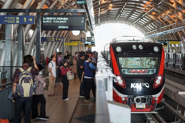 PT KAI: Sejak Beroperasi LRT Jabodebek Telah Melayani 57,1 Juta Pelanggan  