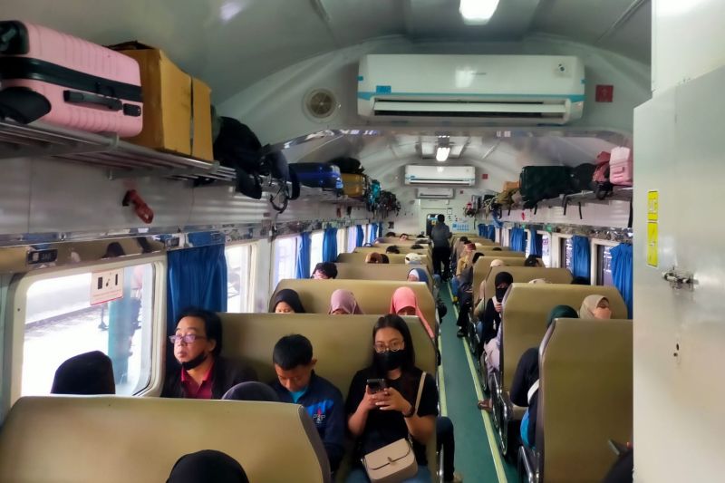 KAI Daop 7 Madiun Catat 35.569 Tiket Kereta Lebaran 2026 Terjual
