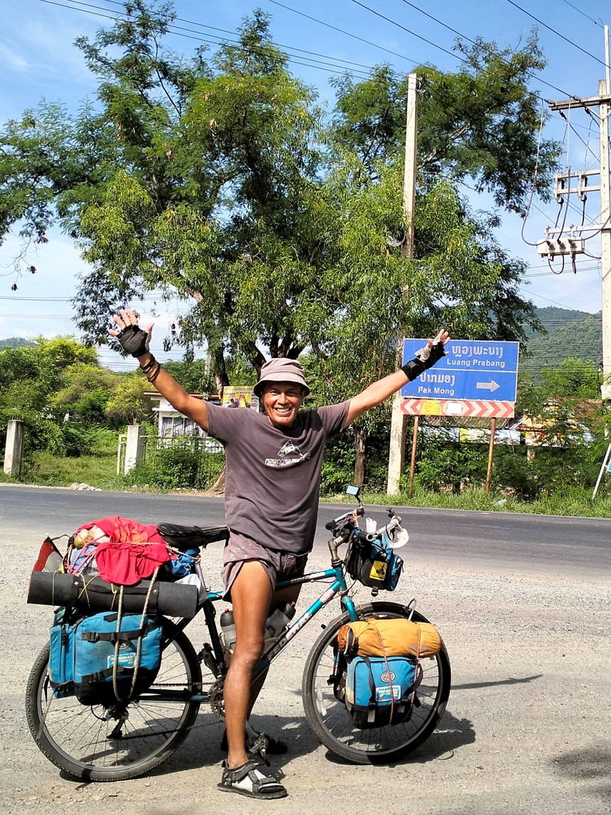 Bambang Paimo Bersepeda Jelajahi 4 Negara, Kisah Inspiratif yang Bikin Kagum