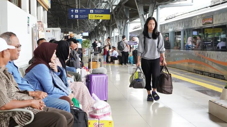 PT KAI: Ratusan Ribu Tiket Kereta Libur Imlek 2026 Masih Tersedia