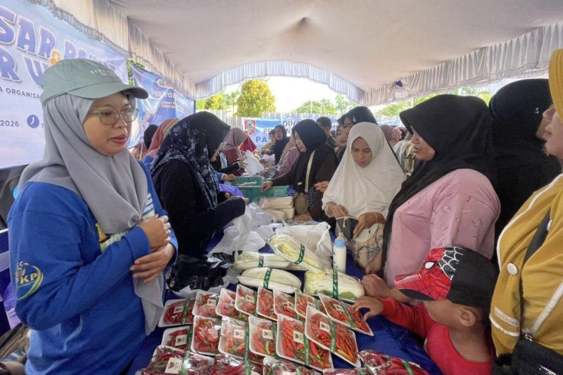 Lewat Pasar Rakyat Ramadan, Pemprov Kalsel Ringankan Ekonomi Warga 