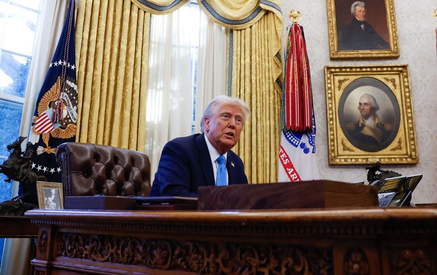 Trump Pilih Jalur Dialog: Siap Bertemu Khamenei untuk Selesaikan Krisis Iran