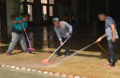 Aksi Bersih Rumah Ibadah Menjelang Ramadhan di Lapas Muara Sabak Jambi