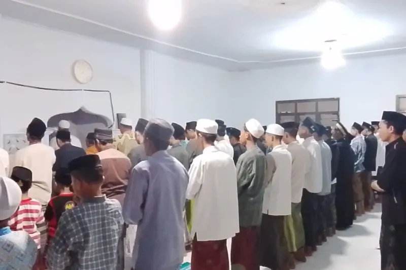 Di Jember dan Bondowoso Sebagian Warga Berpuasa Lebih Awal