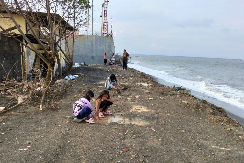 BPBD Mataram: Korban Abrasi di Kampung Bugis Ampenan Akan Dapat Bantuan Biaya Hidup