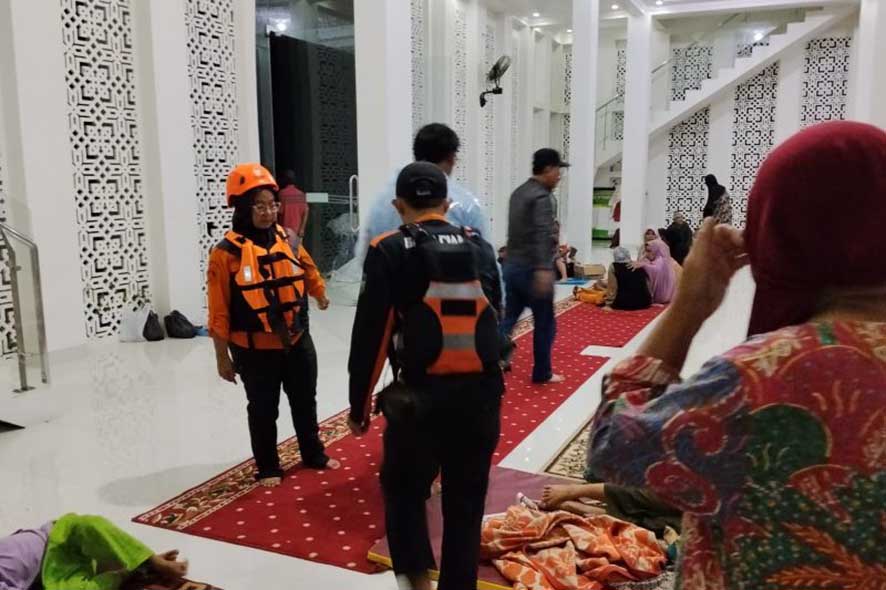 Menyiagakan Personel untuk Antisipasi Banjir Susulan di Pamarican