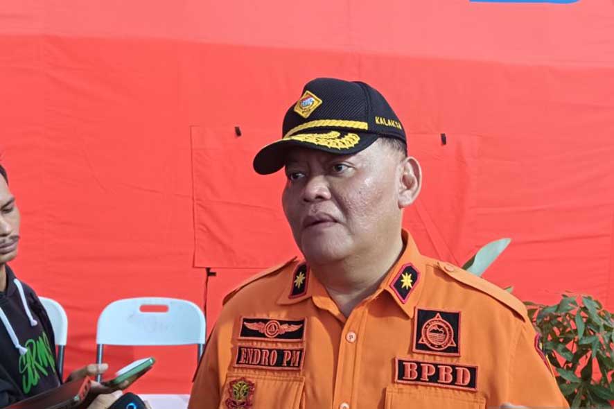 Hujan Deras dan Angin Kencang di Semarang Akibatkan 53 Pohon Tumbang  