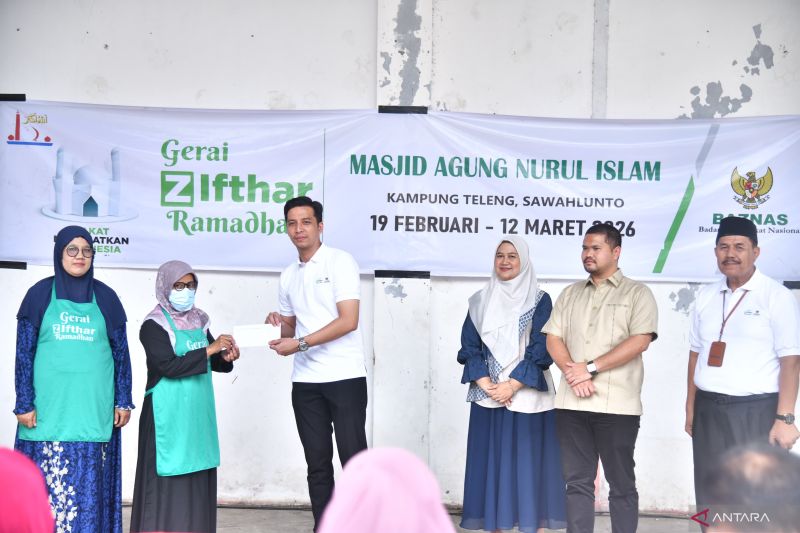 Baznas Sawahlunto Salurkan Rp45 Juta untuk Program Gerai Z-Iftar Ramadhan UMKM