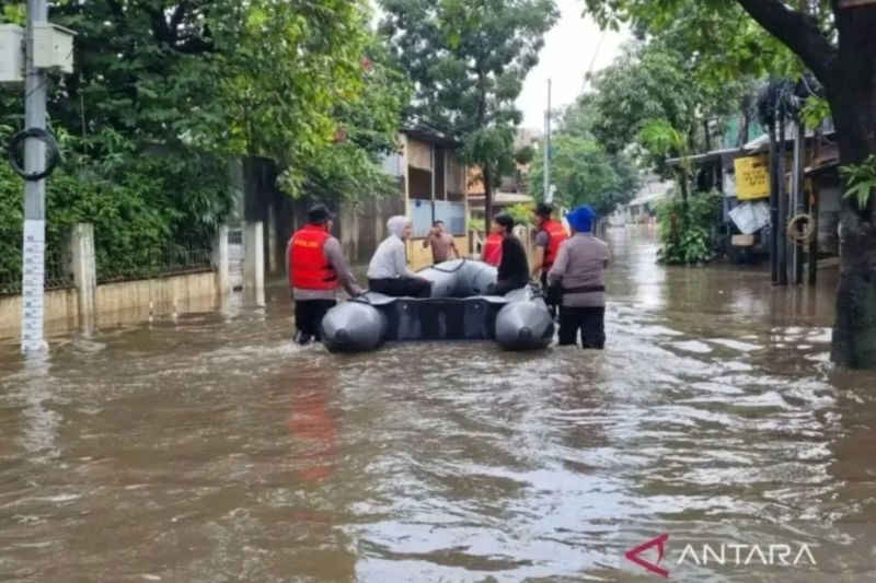 Banjir Jakarta Meluas, BPBD DKI: 61 RT dan 6 Ruas Jalan Tergenang 