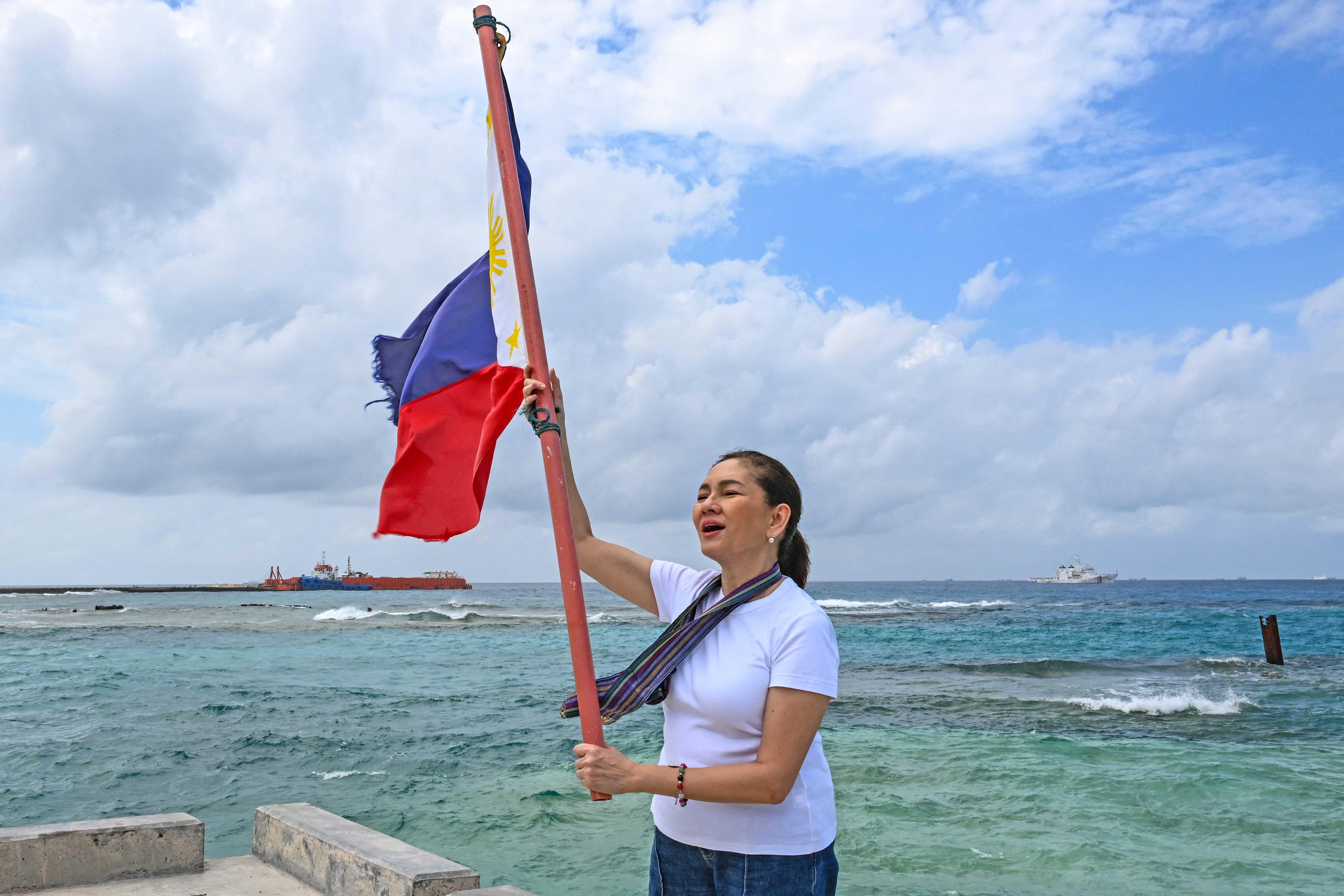 Senator Filipina Kecam Klaim Tiongkok atas Laut Filipina Barat