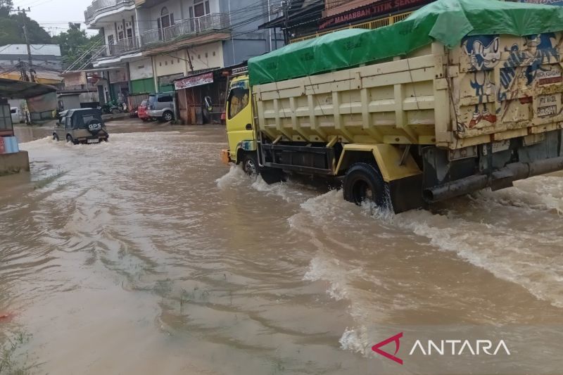 BMKG Ingatkan Potensi Hujan Lebat di Kaltim Minggu hingga Selasa 22-24 Februari