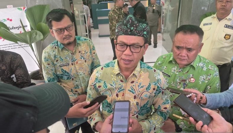 Honor Guru Paruh Waktu di Persimpangan, Bandung Dorong Reformulasi Aturan Dana BOSP Nasional