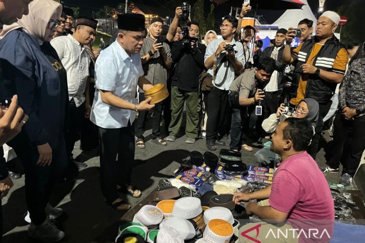 Ngabuburit Sambil Belanja, Weekend Ramadhan Night Market Gairahkan Ekonomi Palu