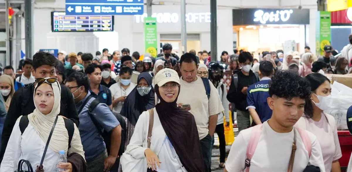 Tiket Mudik KA Lebaran Diskon 30%, KAI Daop 6 Ingatkan Masyarakat Bisa Pesan dan Masih Tersedia!