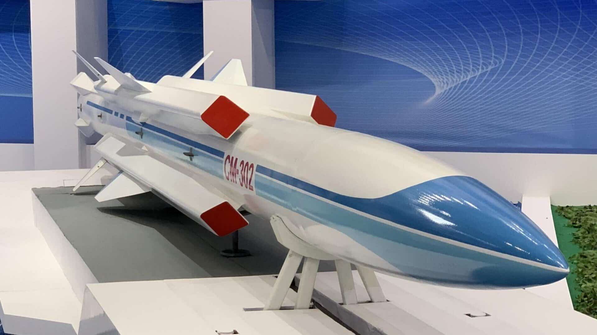 Iran Bernegosiasi dengan Tiongkok dalam Akuisisi Rudal Anti-Kapal Supersonik CM-302 untuk Menenggelamkan Armada AL AS