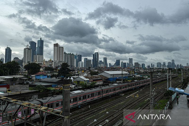 Cuaca Jakarta Hari Ini, Awal Tebal Menyelimuti Seluruh Wilayah DKI dari Pagi hingga Malam 