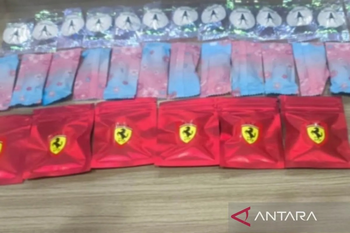 Polisi Bekuk 3 Pengedar Vape Narkoba di Sawah Besar, 35 Cartridge Etomidate Siap Edar Disita