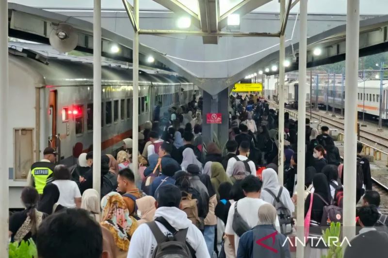 KAI Masih Sediakan 22.134 Tiket Diskon 30 Persen di Stasiun Malang
