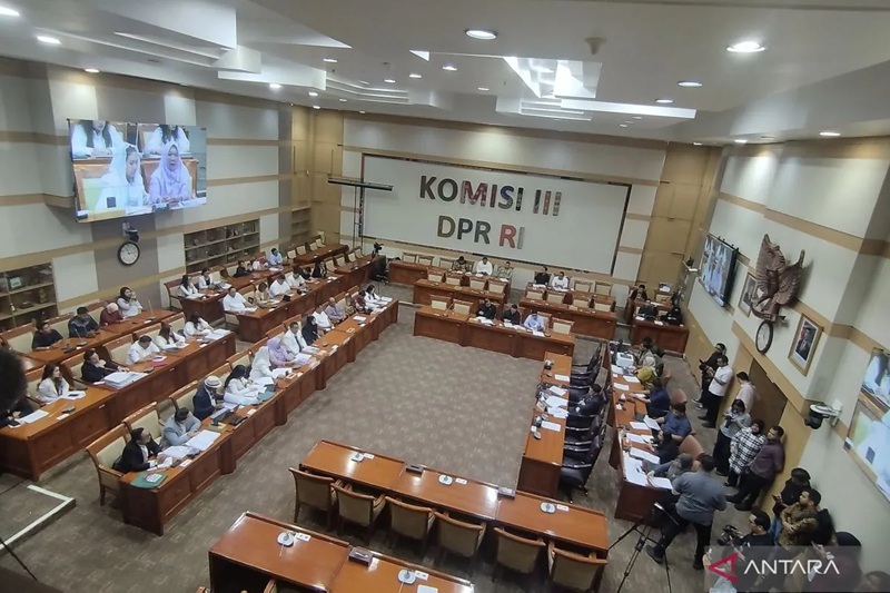 Soroti Tuntutan Mati ABK, Komisi III DPR Tekankan Prinsip Restoratif KUHP Baru