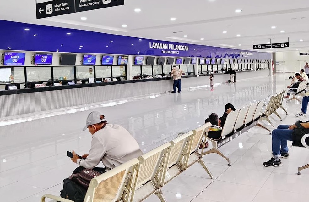 Jelang Lebaran, Penjualan Tiket Mudik di Terminal Kampung Rambutan Mulai Meningkat