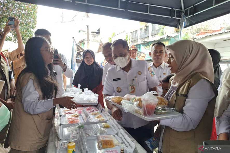BBPOM DKI Minta Warga untuk Mewaspadai Takjil dengan Warna Mencolok