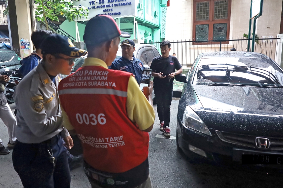 Lebih Terpercaya, Pemkot Surabaya Siapkan Voucher Parkir dengan Standar Peruri