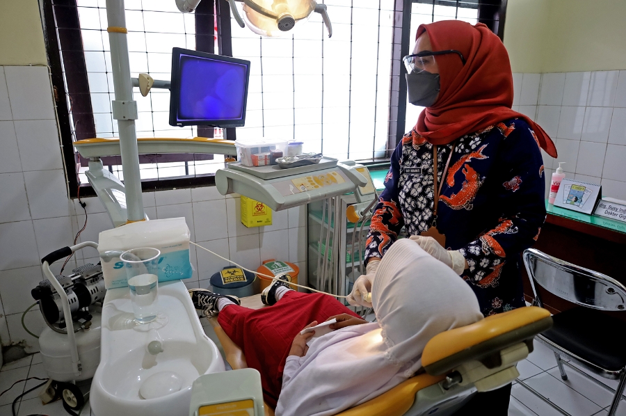 Pemkot Surabaya Batasi Penjualan Minuman dan Makanan Kekinian Tinggi Garam dan Gula di Kantin Sekolah