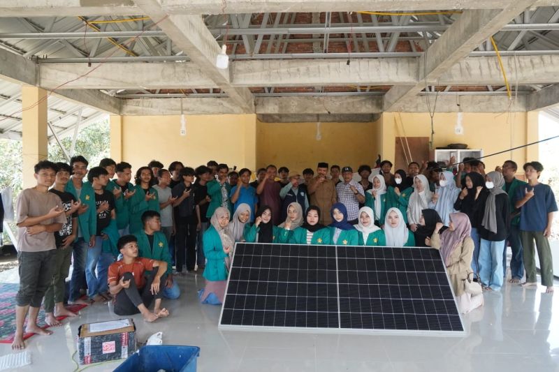 Mahasiswa Universitas Syiah Kuala Kembangkan Panel Surya untuk Pemulihan Desa di Pidie Jaya