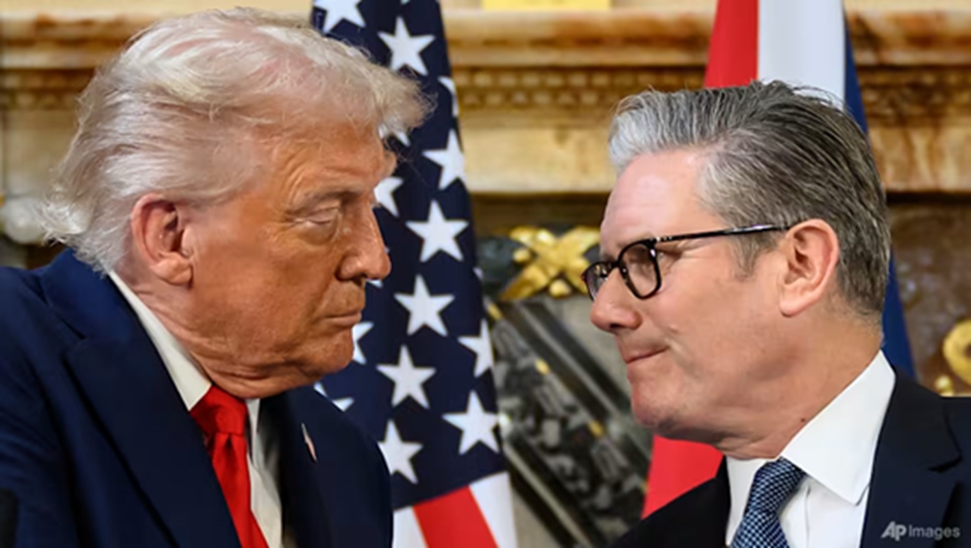 Trump Tolak Pengerahan Kapal Induk Inggris ke Perang di Timur Tengah