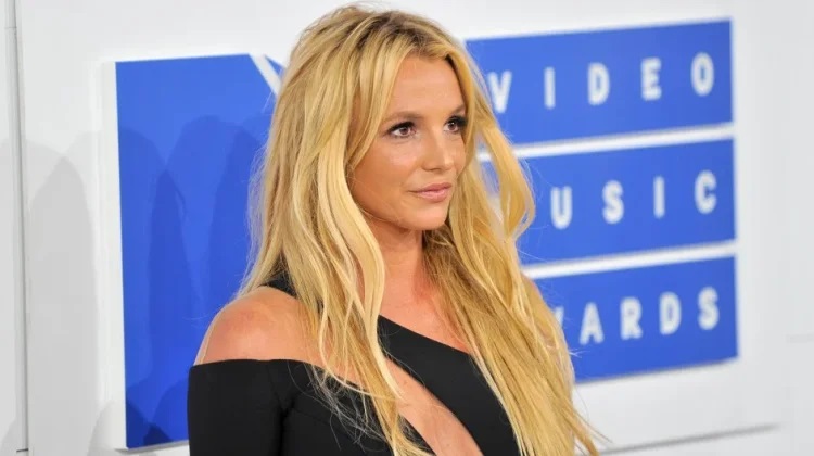 Mengemudi dalam Keadaan Mabuk, Britney Spears Ditahan