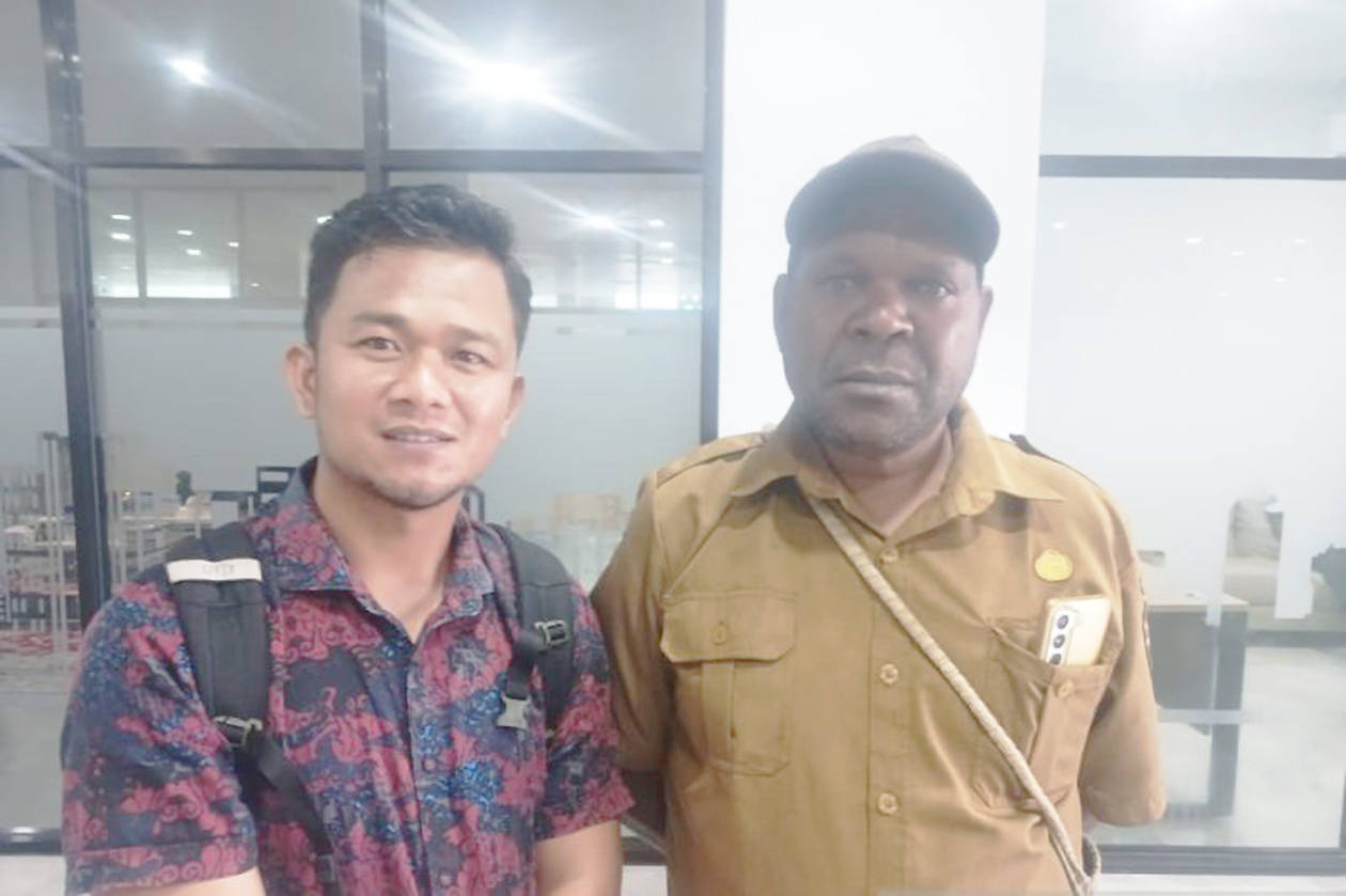Sekolah di Atas Awan, SMPN Tsinga Mimika Terisolasi Tanpa Perpustakaan, Kirim Buku Harus Pakai Helikopter?
