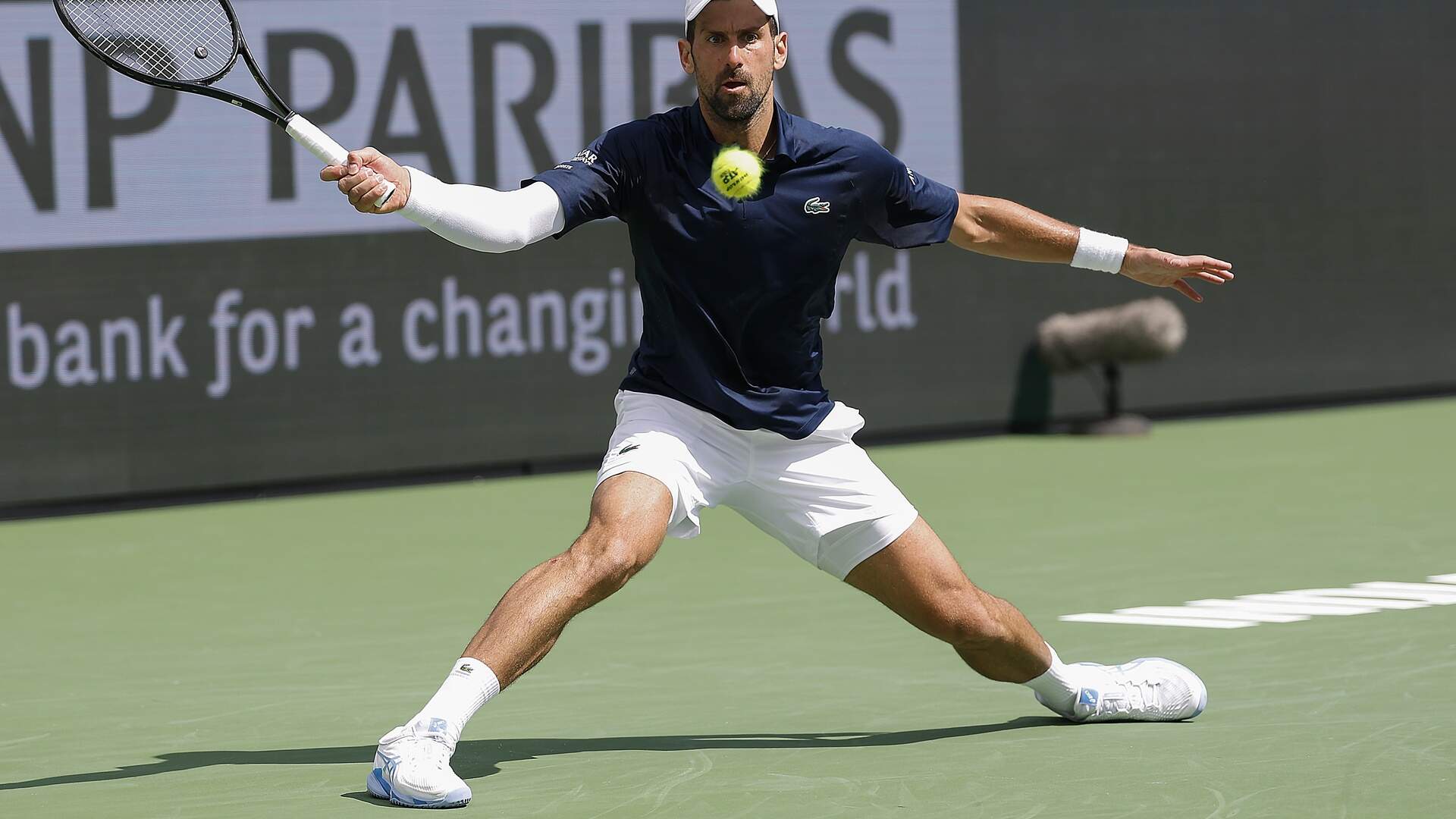 Djokovic Selamat dari Kejutan Kovacevic, Lolos ke 16 Besar Indian Wells