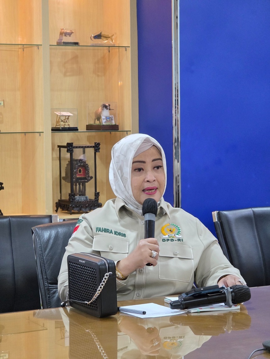 Soroti Longsor TPST Bantargebang, Fahira Idris Beri Evaluasi dan Rekomendasi Pengelolaan Sampah